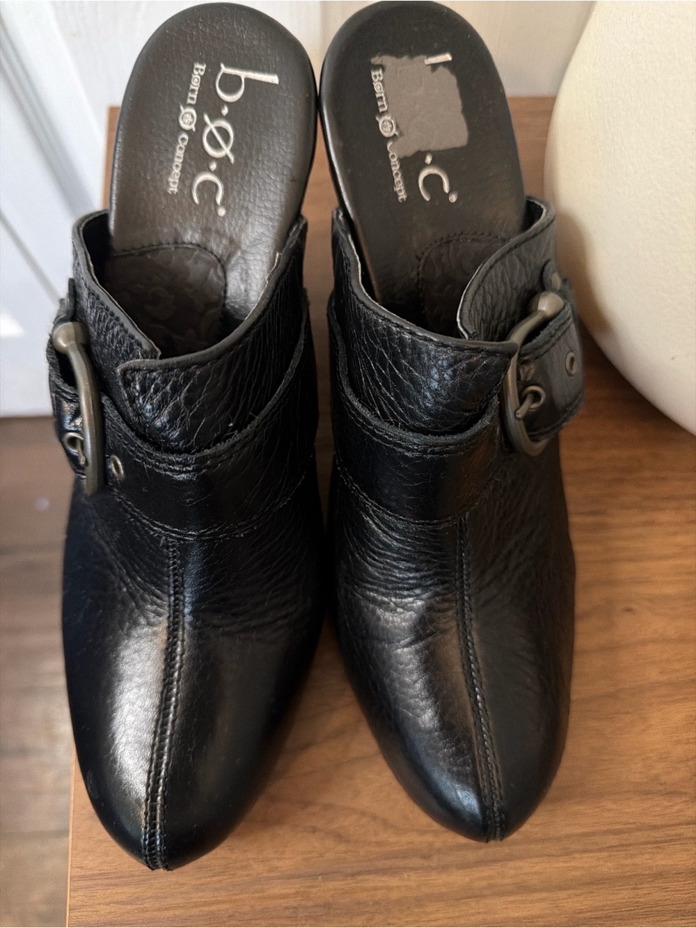 b.o.c. Born Concept Black Leather Buckle Mule Clogs Heeled Slip-On Shoes Size 9 - Picture 4 of 8